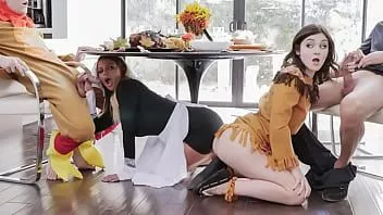 播放 感恩节家庭他妈的 - 布鲁克林追逐，罗莎琳斯芬克斯