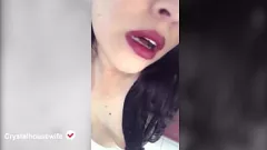 play Calda latina con la lingerie infuocata si diverte