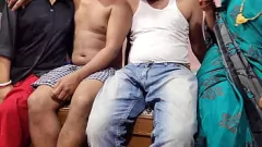 Putar Rasakan Panasnya: Istri India yang Kasar Berbagi dalam Threesome Liar