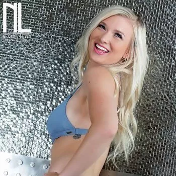 ポルノスター Emily Right